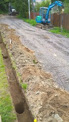 услуги, аренда ямобура - миниэкскаватора.