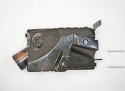 Крышка нижняя  воздушного фильтра 16500-3J400  