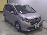 Компактвэн гибрид Honda Freed Plus (+) Hybrid кузов GB7 модификация G