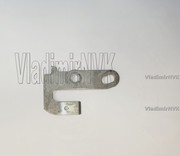 Кронштейн разъема кислородного датчика 1 MN153265