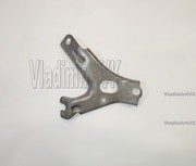 Кронштейн впускного коллектора 2 MR314920