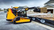 Компактный гусеничный погрузчик JCB 3TS-8T Teleskid
