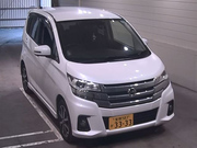 Хэтчбек кей-кар Nissan Dayz кузов B21W Highway Star -G 4wd